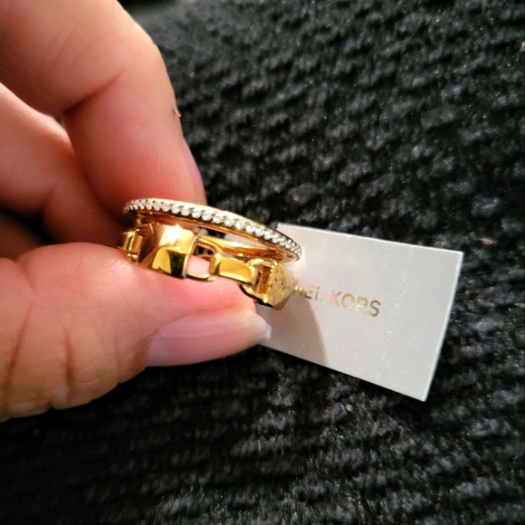 MICHAEL KORS 14ct Gold Plated (Over sterling silver) Mercer Double Link Ring - Picture 2 of 6